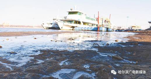 注意了！部分高速封闭，路面结冰黄色预警发布，请小心出行
